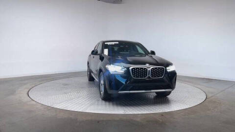 2023 BMW X4 xDrive30i