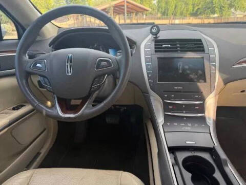 2014 Lincoln MKZ Hybrid