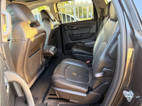 2017 Chevrolet Traverse LT