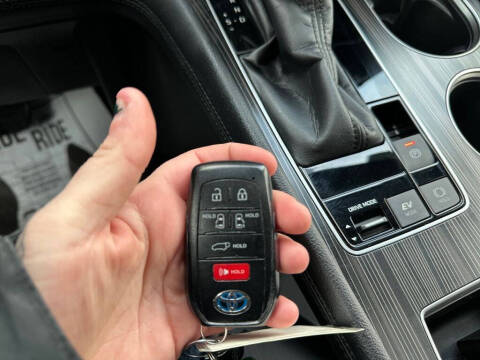 2021 Toyota Sienna Platinum 7-Passenger