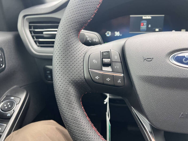 2026 Ford Escape Hybrid ST-Line Select