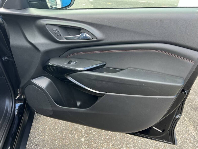 2024 Chevrolet Trax RS