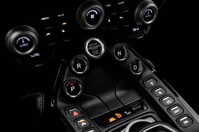 2020 Aston Martin Vantage