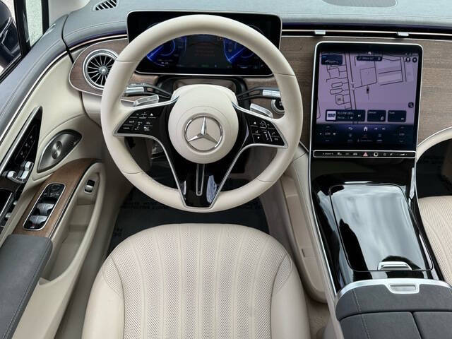 2023 Mercedes-Benz EQS 13