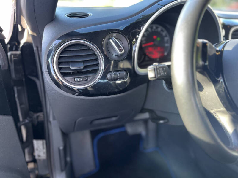 2012 Volkswagen Beetle 2.5L PZEV