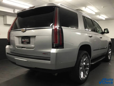 2017 Cadillac Escalade Luxury