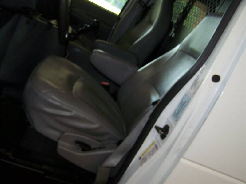 2005 Ford E-Series E-350 SD