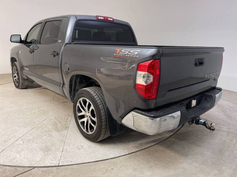 2018 Toyota Tundra SR5