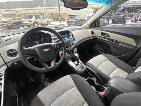 2014 Chevrolet Cruze LS Auto
