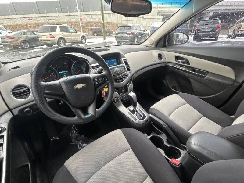 2014 Chevrolet Cruze LS Auto