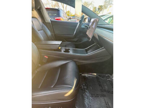 2020 Tesla Model 3 Standard Range Plus