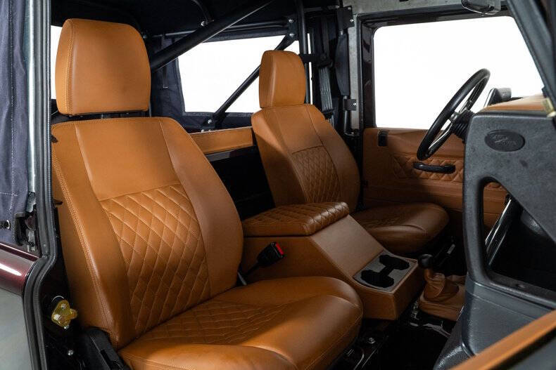 1985 Land Rover Defender