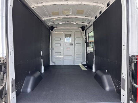 2025 Ford Transit 250