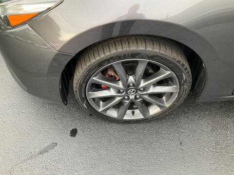 2018 Mazda MAZDA3 Touring