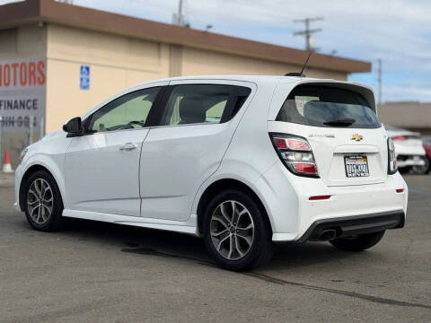 2017 Chevrolet Sonic LT Auto