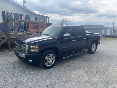 2011 Chevrolet Silverado 1500 for sale at 27 Auto Sales LLC in Somerset KY