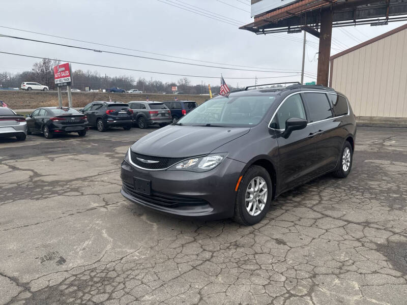2020 Chrysler Voyager LXi