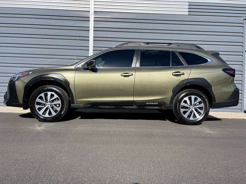 2024 Subaru Outback Premium