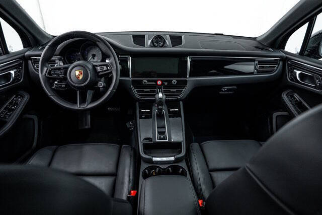 2026 Porsche Macan S