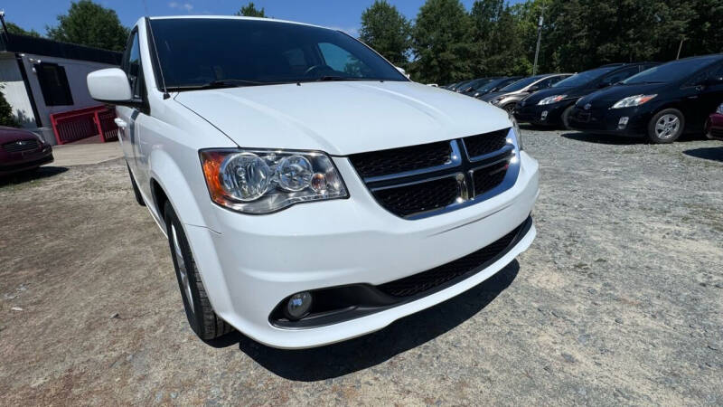 2018 Dodge Grand Caravan SXT photo 5