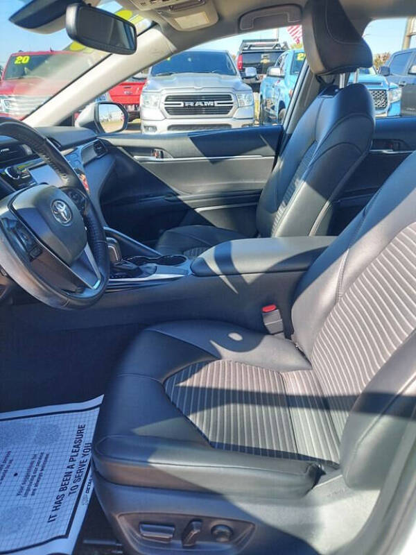 2019 Toyota Camry SE