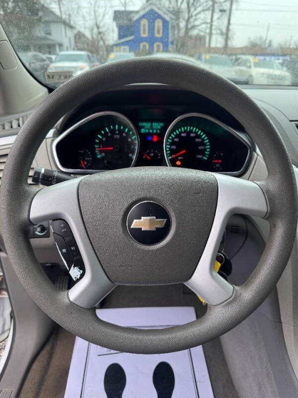 2010 Chevrolet Traverse LS