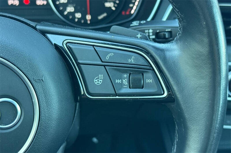 2021 Audi A4 quattro Premium 40 TFSI