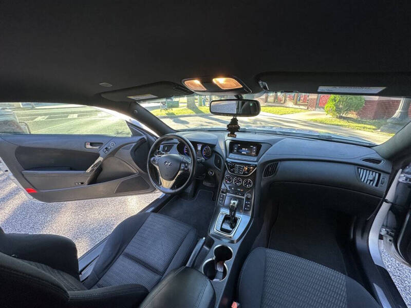 2016 Hyundai Genesis Coupe