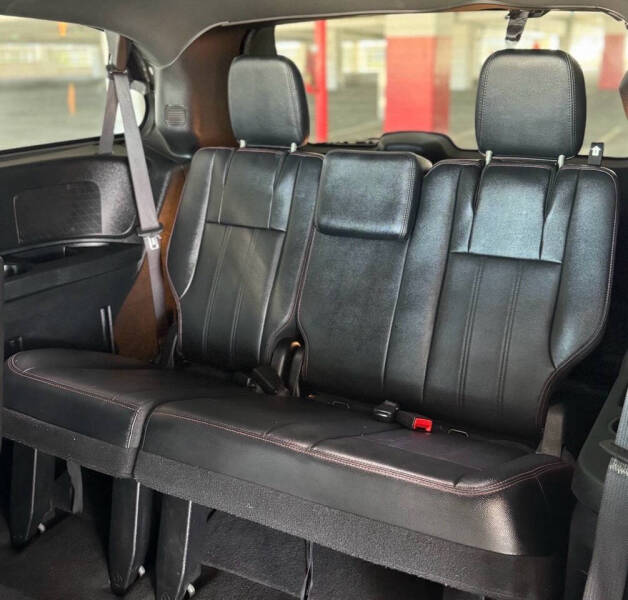 2016 Dodge Grand Caravan R/T