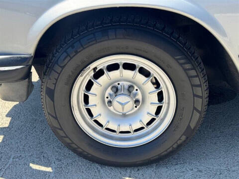 1984 Mercedes-Benz 380-Class 380 SL