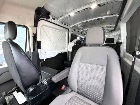 2023 Ford Transit