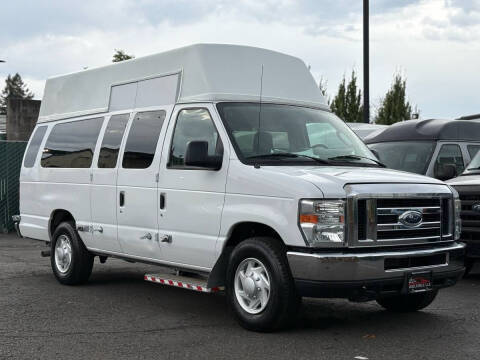 2013 Ford E-Series E-350 SD