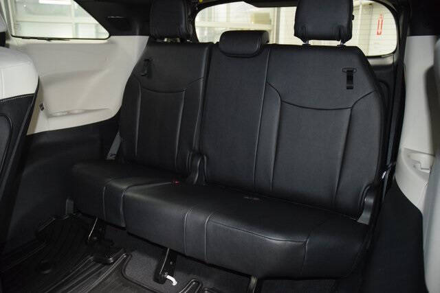 2025 Toyota Sienna Limited 7-Passenger