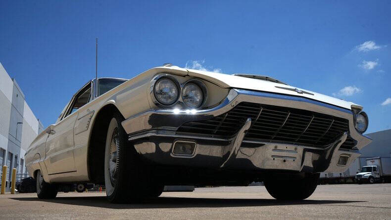 1965 Ford Thunderbird