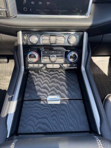 2024 GMC Yukon XL Denali