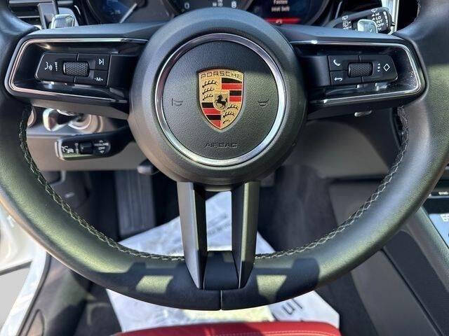 2023 Porsche Macan T