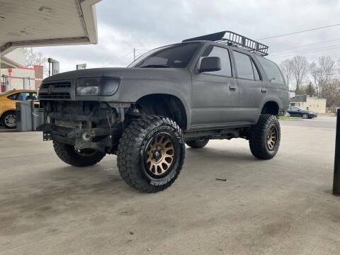 1998 Toyota 4Runner for sale at JE Auto Sales LLC in Indianapolis IN