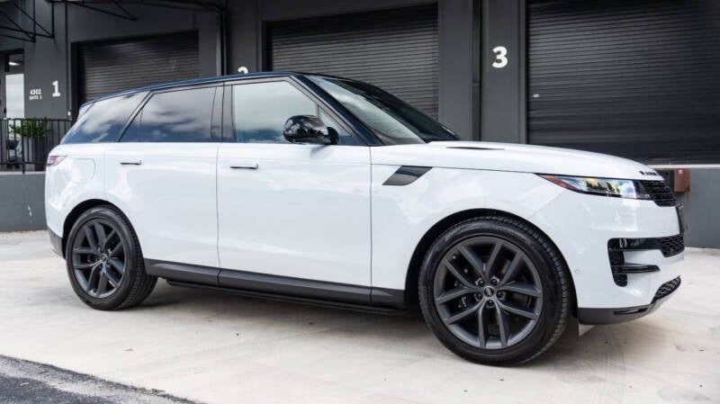 2024 Land Rover Range Rover Sport P360 SE