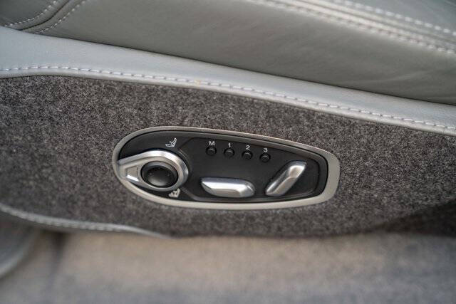 2021 Aston Martin DBX