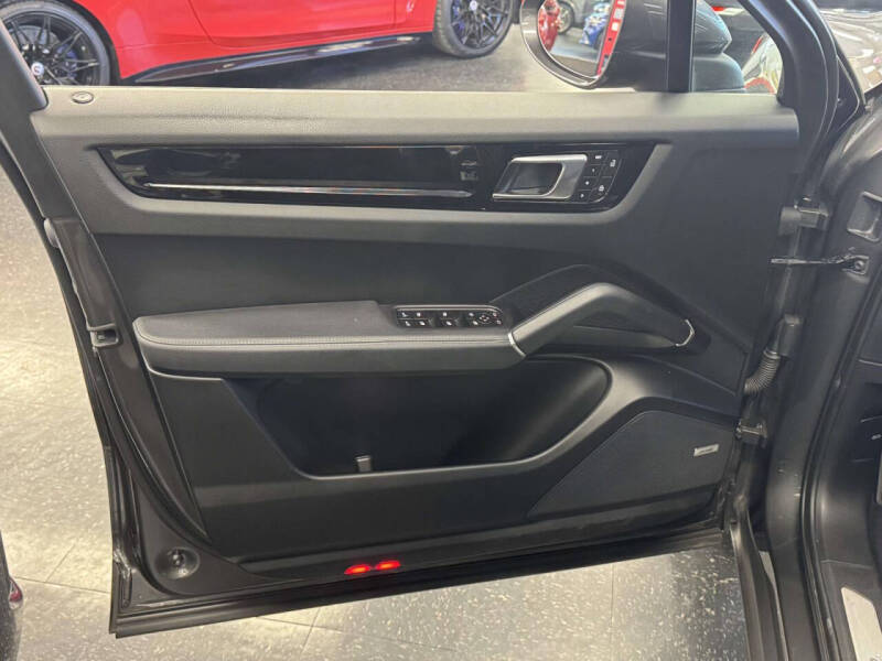 2023 Porsche Cayenne