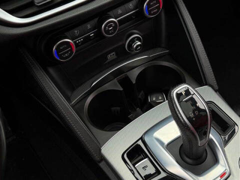 2024 Alfa Romeo Stelvio Veloce