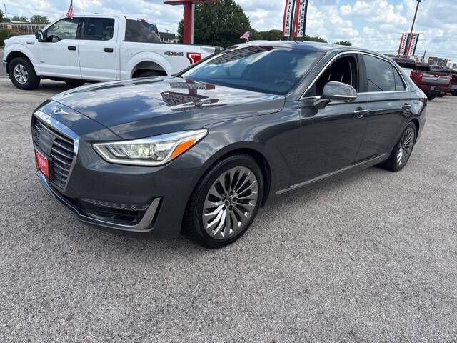 2018 Genesis G90