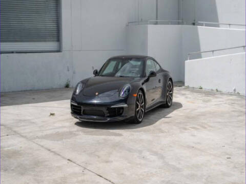 2015 Porsche 911 Carrera 4 GTS