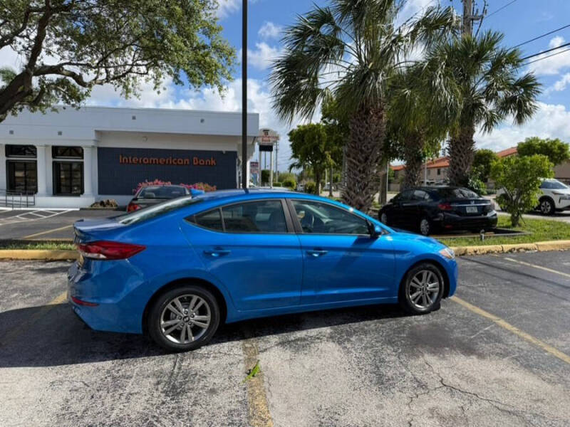 2017 Hyundai Elantra