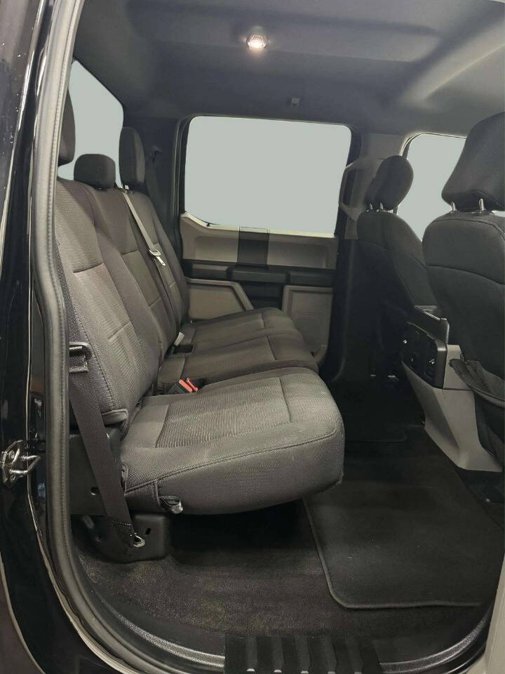 2019 Ford F-150 XLT 4x4 4dr SuperCrew 5.5 ft. SB - Black exterior view 8