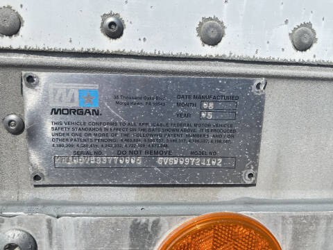 2006 Freightliner M2 106