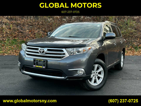 2012 Toyota Highlander SE