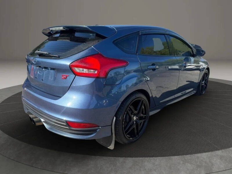 2018 Ford Focus ST