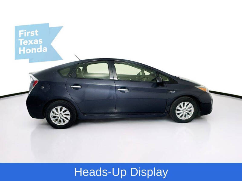 2014 Toyota Prius Plug-in Hybrid Advanced