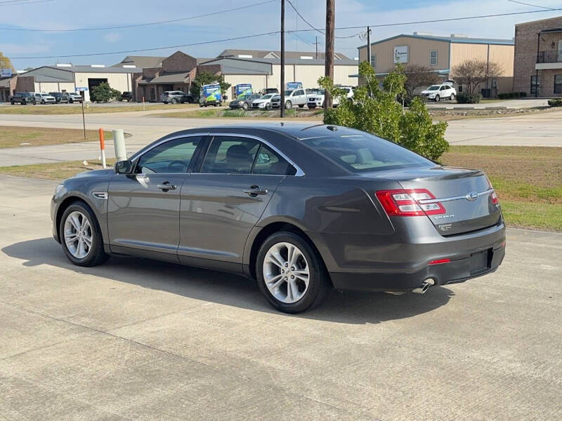 2019 Ford Taurus SE